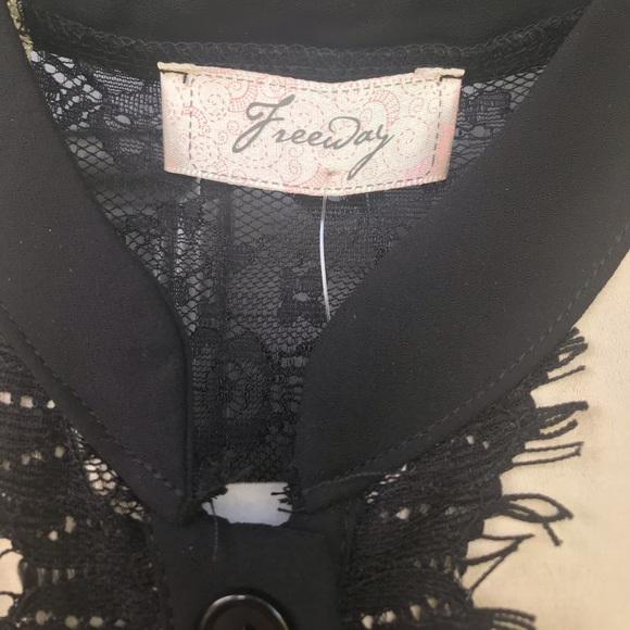 Freeway Cream and Black Dress Eyelash Lace Trim - Picture 3 of 5